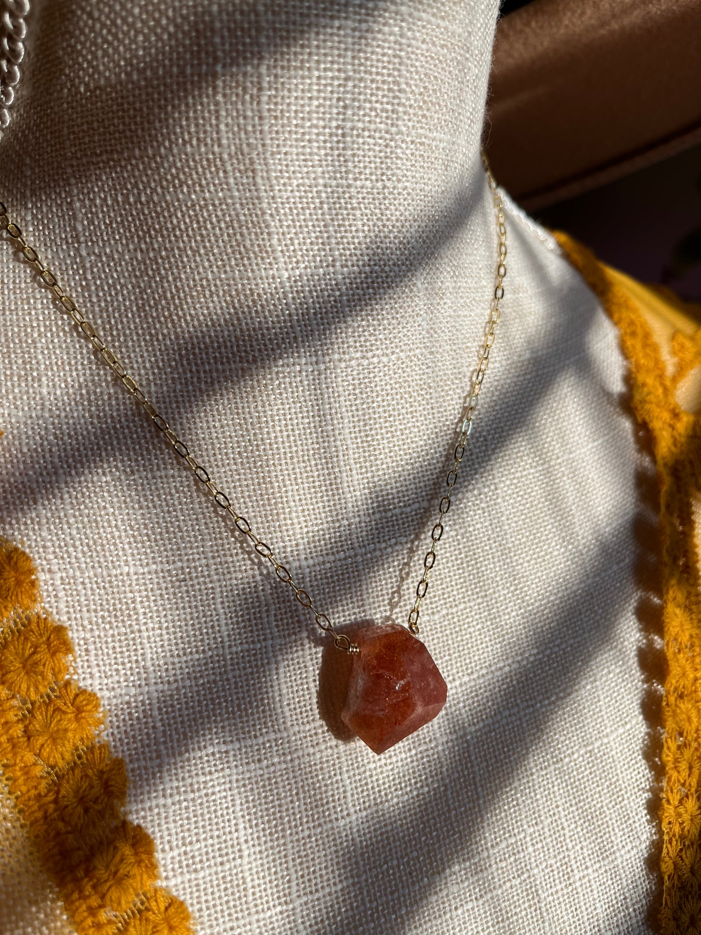 Confetti Sunstone necklace