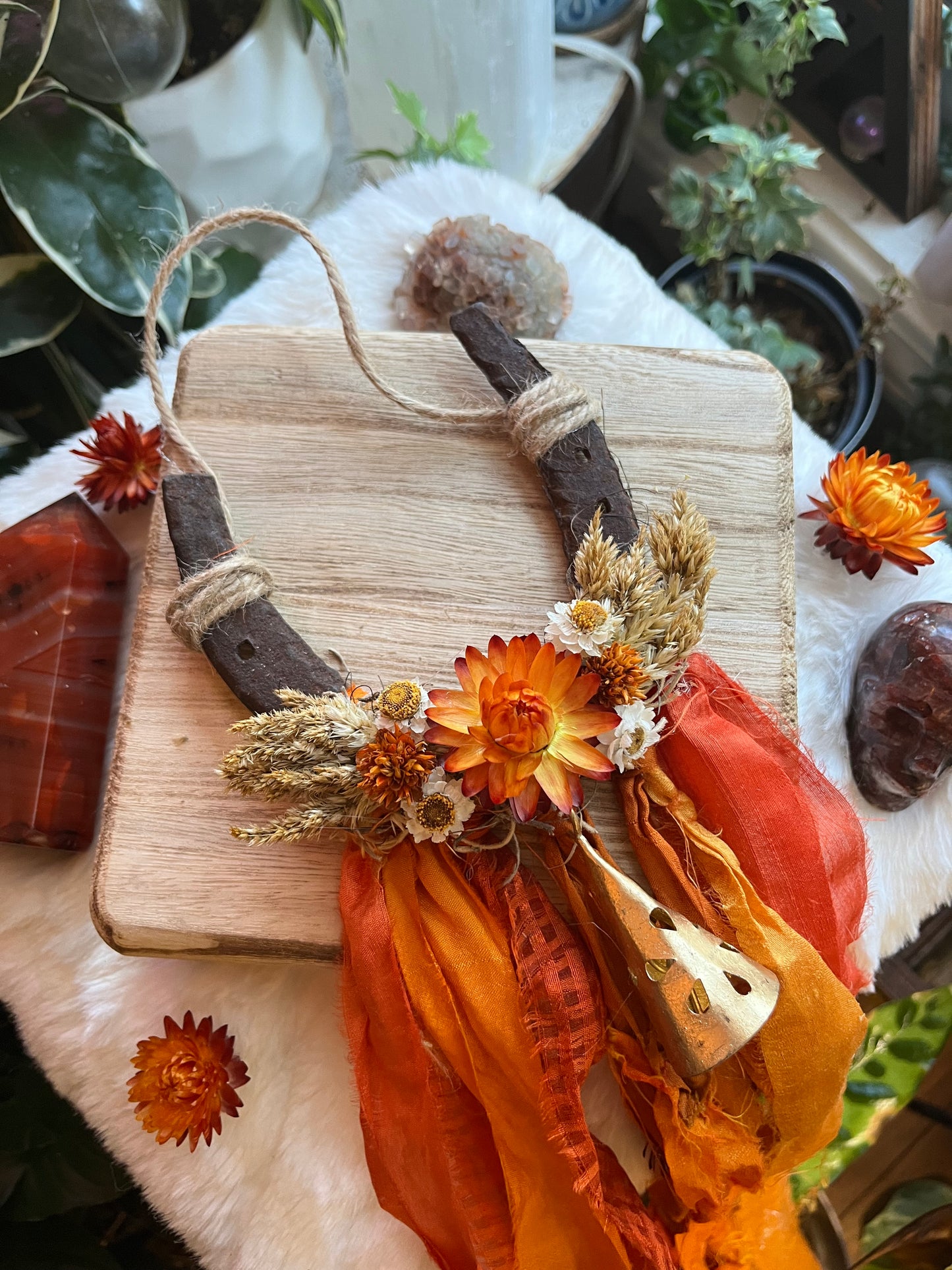 Fire Horse Lucky Horseshoe with flowers: Pagan Altar Decor