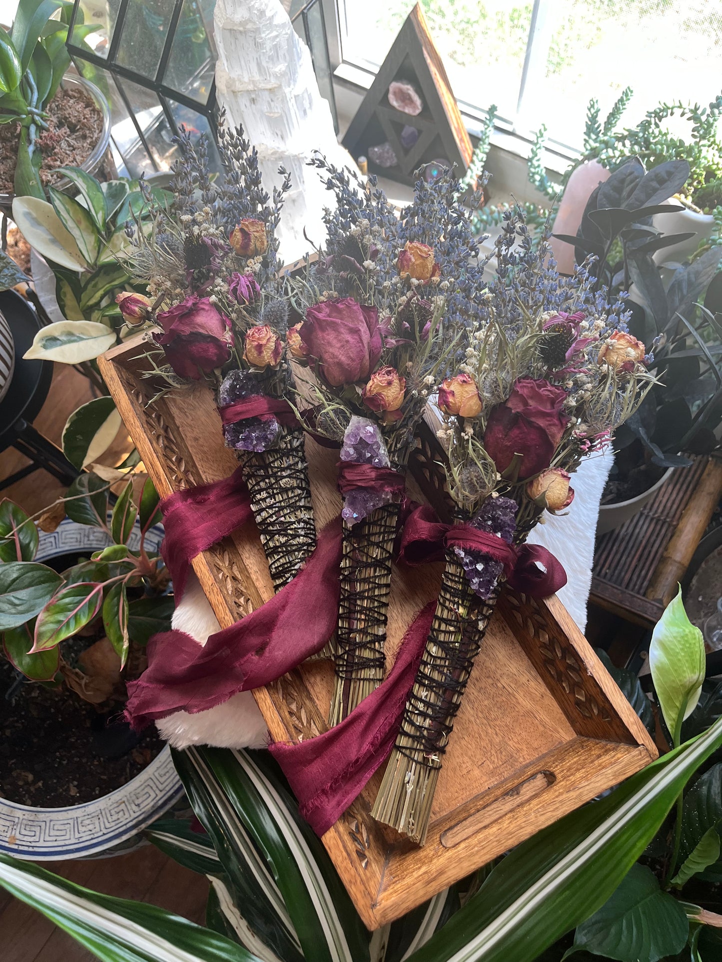 Wisdom Smudge Bouquet, Lavender, Thistle, Roses, Echinacea, Amethyst (Cruelty Free)