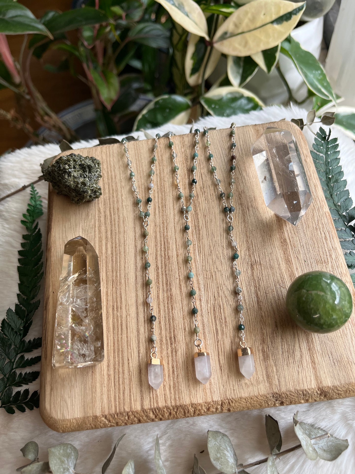 Moss Agate Lariat Necklace, Beaded Gemstone Chain, Quartz Gemstone, Grounding jewelry