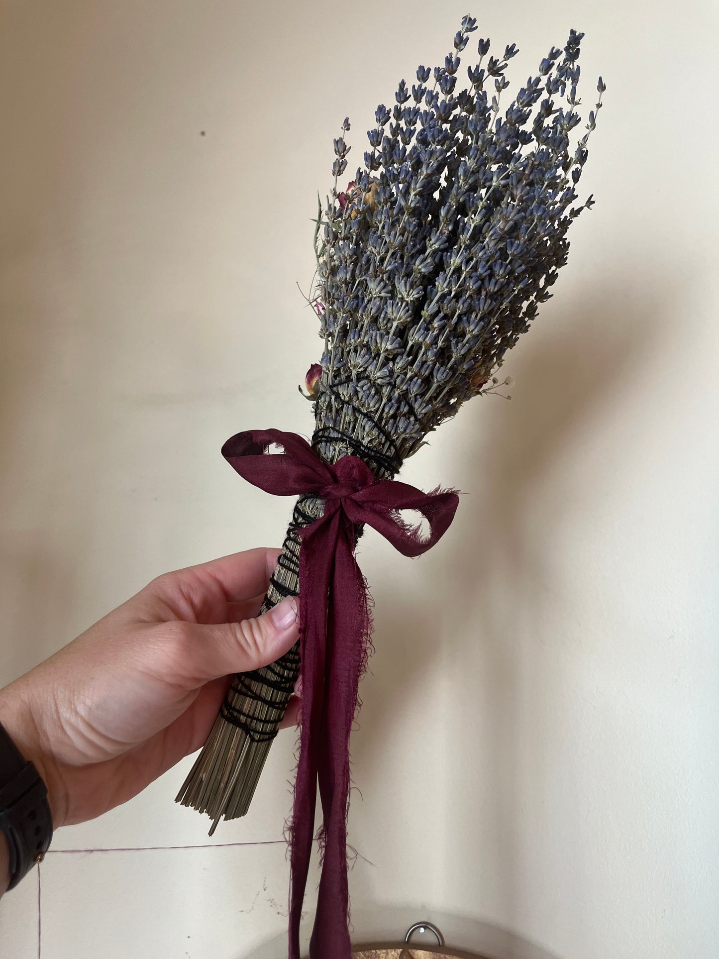 Wisdom Smudge Bouquet, Lavender, Thistle, Roses, Echinacea, Amethyst (Cruelty Free)